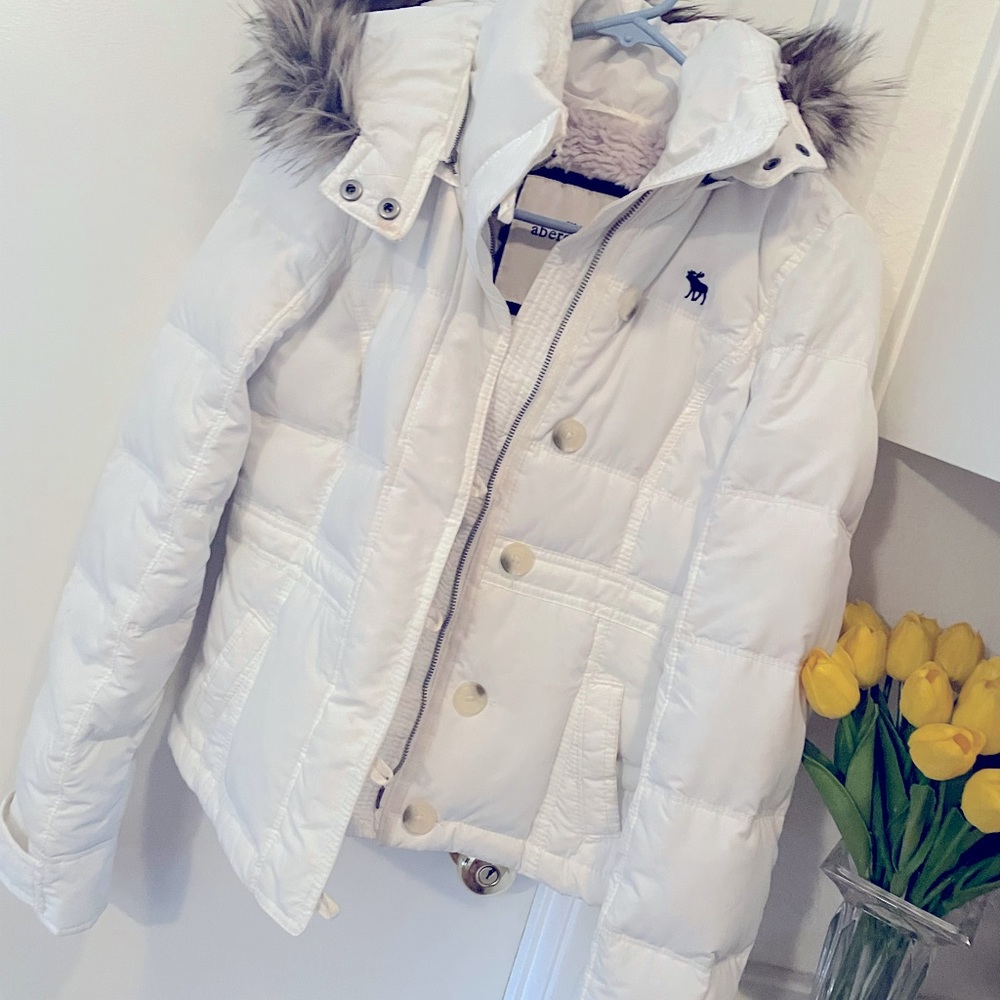 A&F Hooded Puffer Jacket
